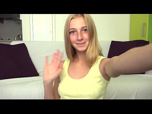 ❤️ Amikor unatkozom, lustán maszturbálom a rózsaszín puncimat... Baszás videó at hu.mumsp.ru ️